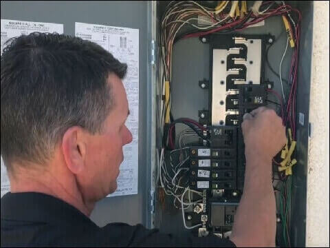 Installation Panneau Électrique à Dorval au West Island